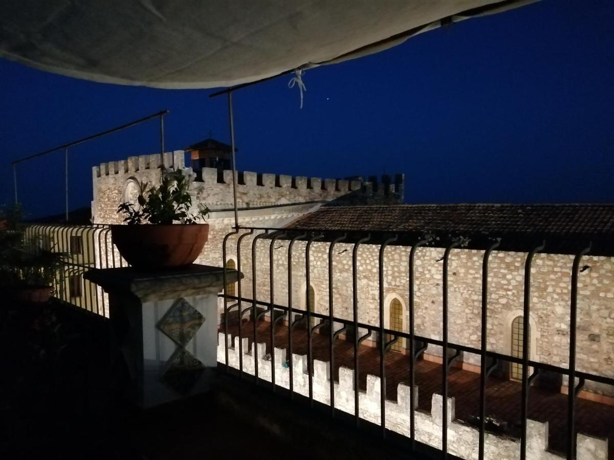 Aly Art Apartment Taormina Duomo, Gulf & Etna View Dış mekan fotoğraf