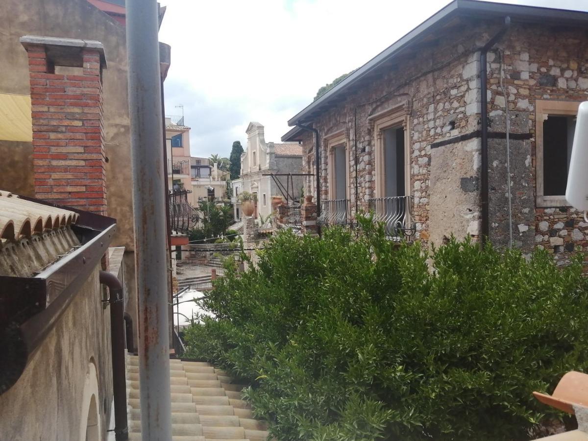 Aly Art Apartment Taormina Duomo, Gulf & Etna View Dış mekan fotoğraf
