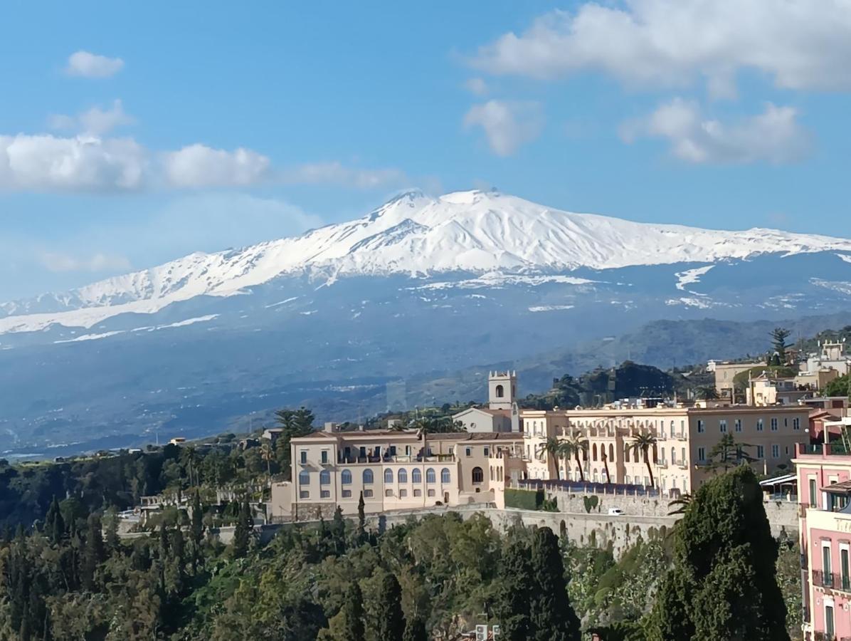 Aly Art Apartment Taormina Duomo, Gulf & Etna View Dış mekan fotoğraf
