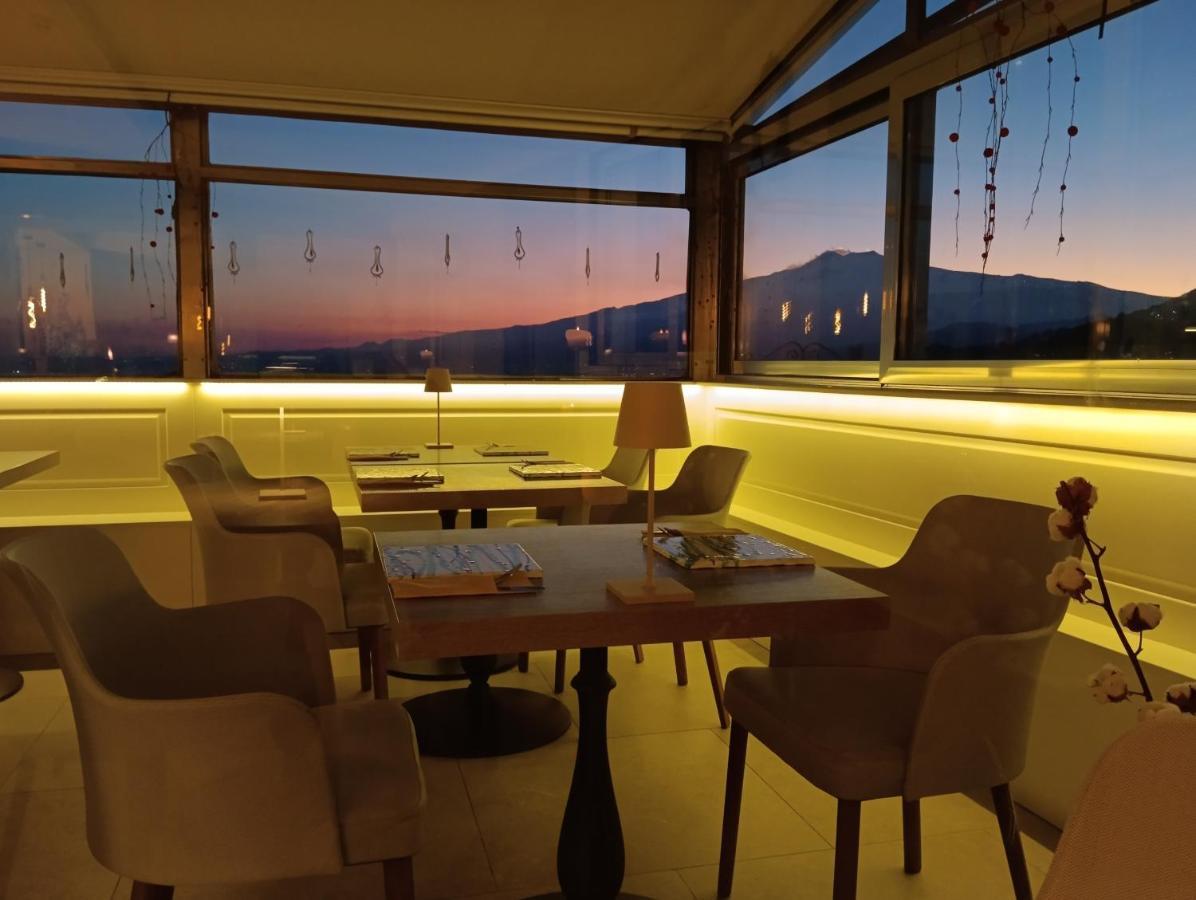 Aly Art Apartment Taormina Duomo, Gulf & Etna View Dış mekan fotoğraf